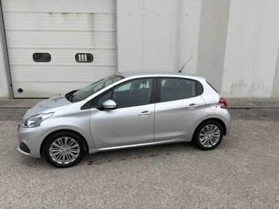 Peugeot 208 82 5 porte Active (2)