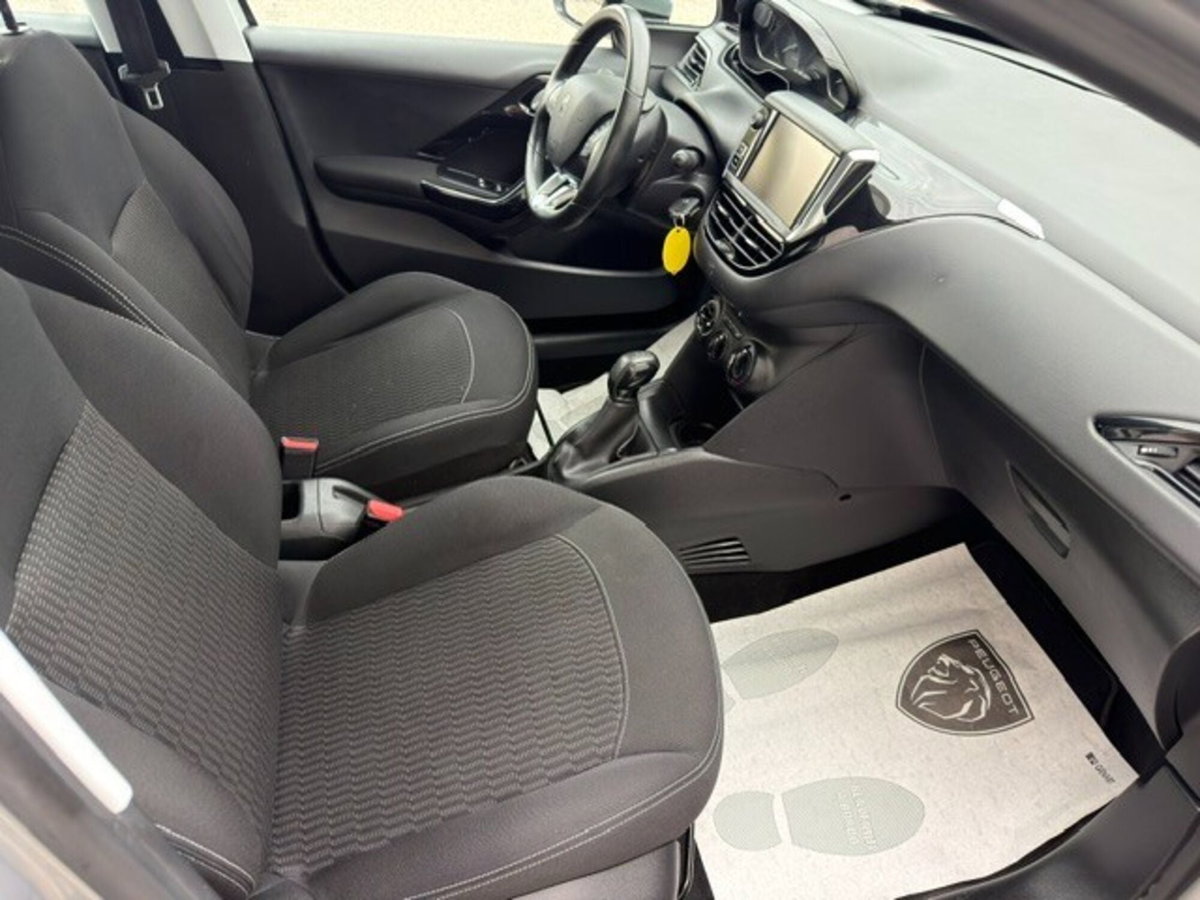 Peugeot 208 82 5 porte Active (6)