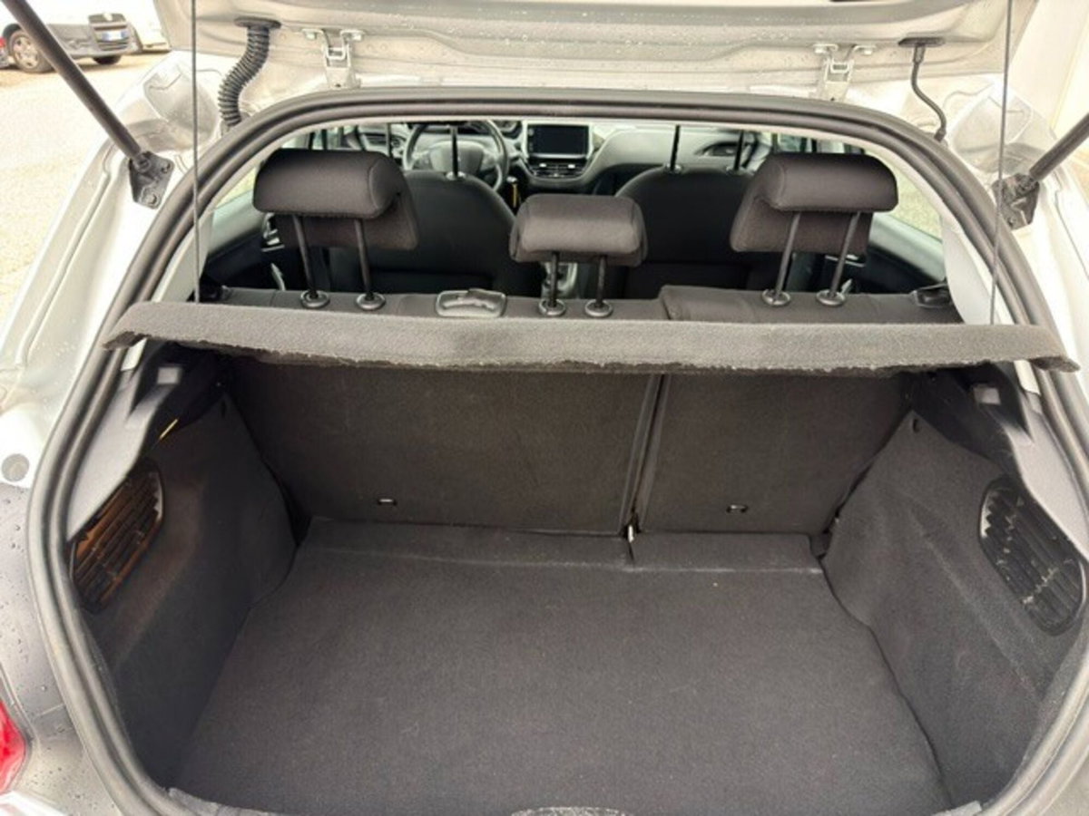Peugeot 208 82 5 porte Active (8)