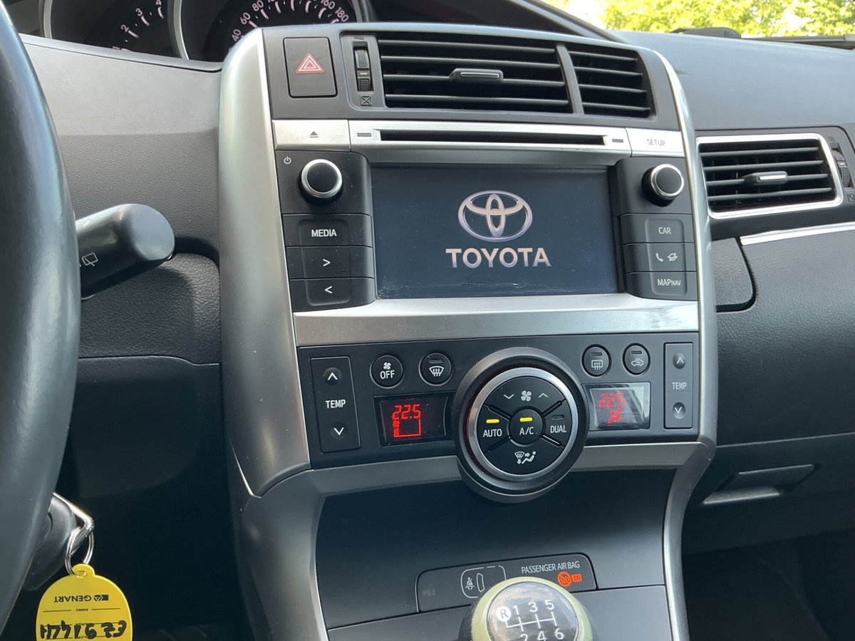 Toyota Verso 1.6 D-4D Style (14)