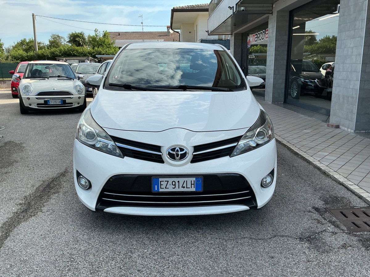 Toyota Verso 1.6 D-4D Style (3)