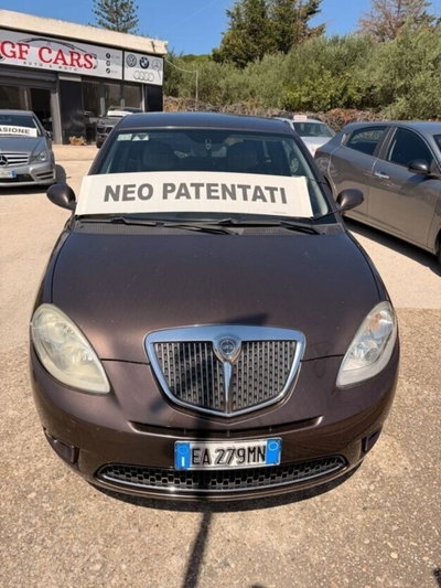 Lancia Ypsilon 1.3 MJT 75 CV Platino usata