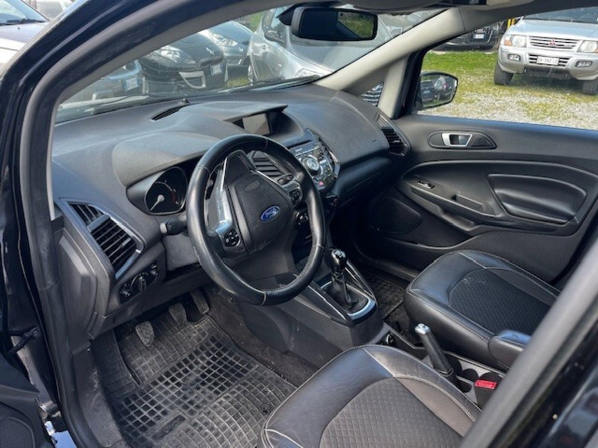Ford EcoSport 1.5 TDCi 95 CV Titanium S (5)