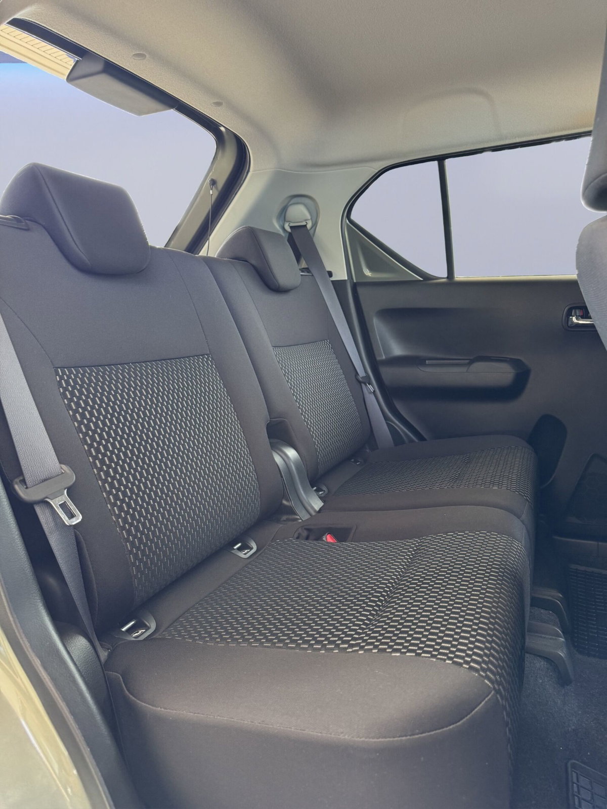 Suzuki Ignis 1.2 Hybrid Easy Top (15)
