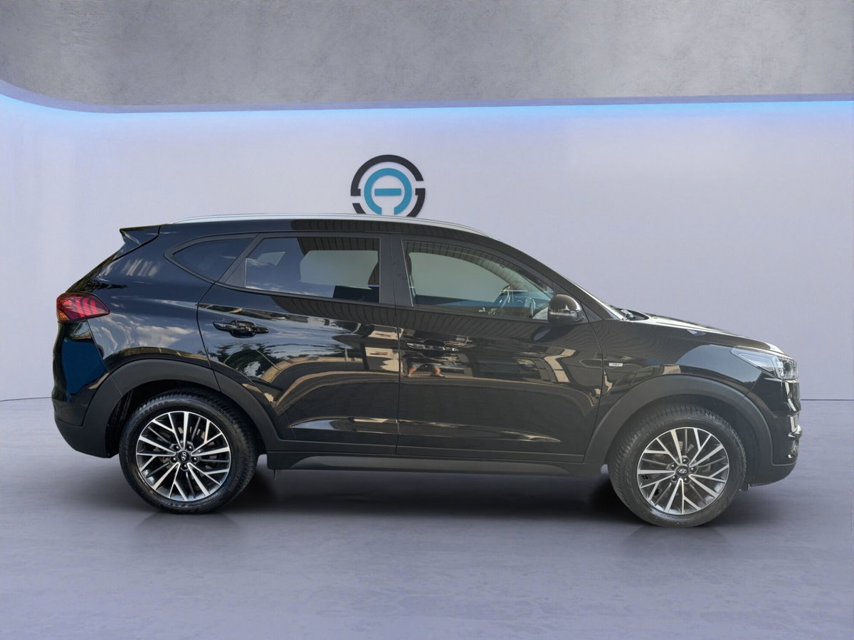 Hyundai Tucson 1.6 CRDi 48V XLine (12)