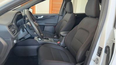 Ford Kuga 1.5 EcoBlue 120 CV 2WD ST-Line (10)