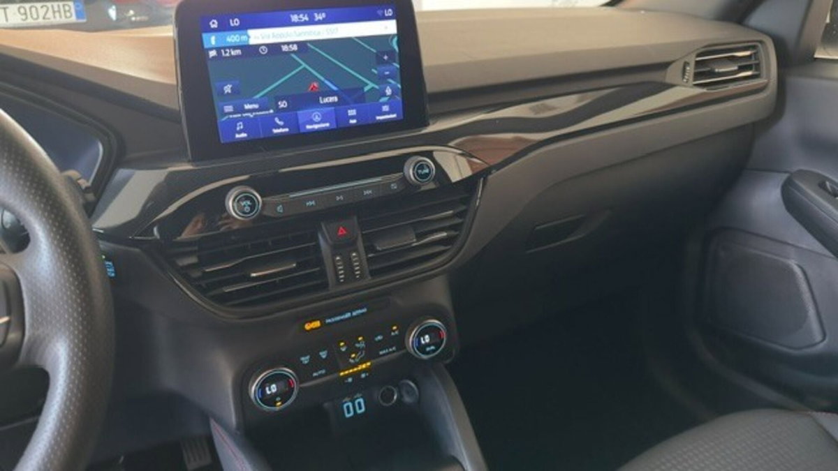 Ford Kuga 1.5 EcoBlue 120 CV 2WD ST-Line (14)