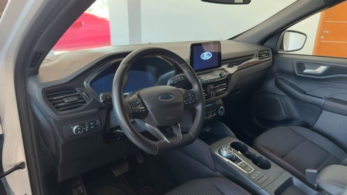 Ford Kuga 1.5 EcoBlue 120 CV 2WD ST-Line (8)