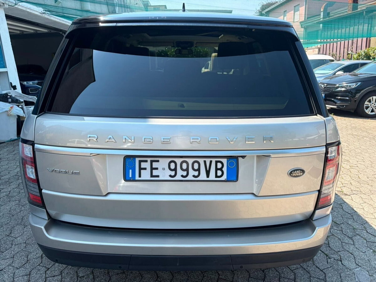 Land Rover Range Rover 3.0 TDV6 Autobiography (6)