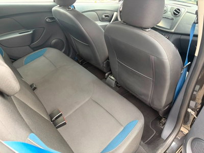 Dacia Sandero 1.2 75CV Lauréate (12)