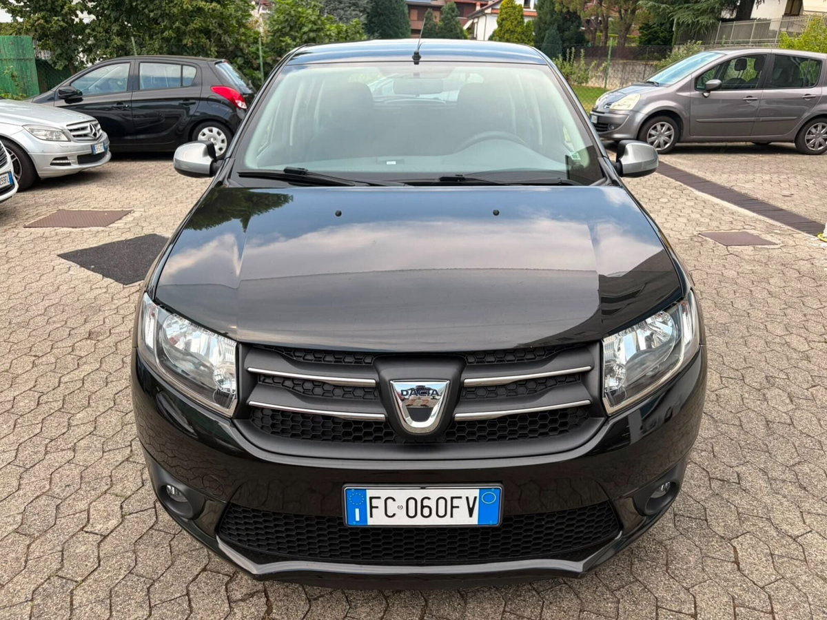 Dacia Sandero 1.2 75CV Lauréate (2)