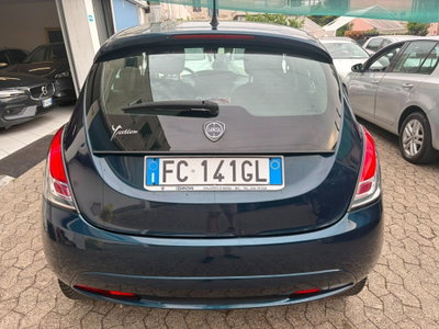 Lancia Ypsilon 1.2 69 CV 5 porte Platinum (5)