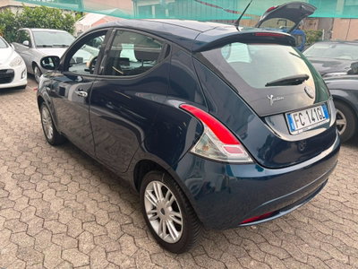 Lancia Ypsilon 1.2 69 CV 5 porte Platinum (6)