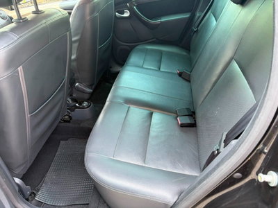 Dacia Duster 1.6 110CV 4x4 Ambiance (9)