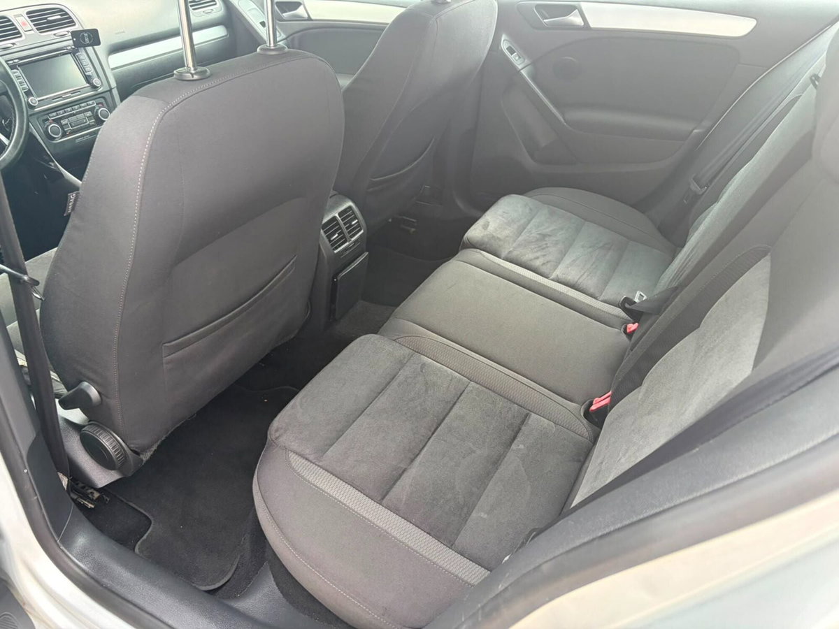 Volkswagen Golf 1.4 TSI 122CV 5p. Highline (9)