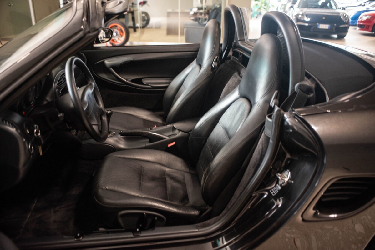 Porsche Boxster 2.5i 24V cat (7)