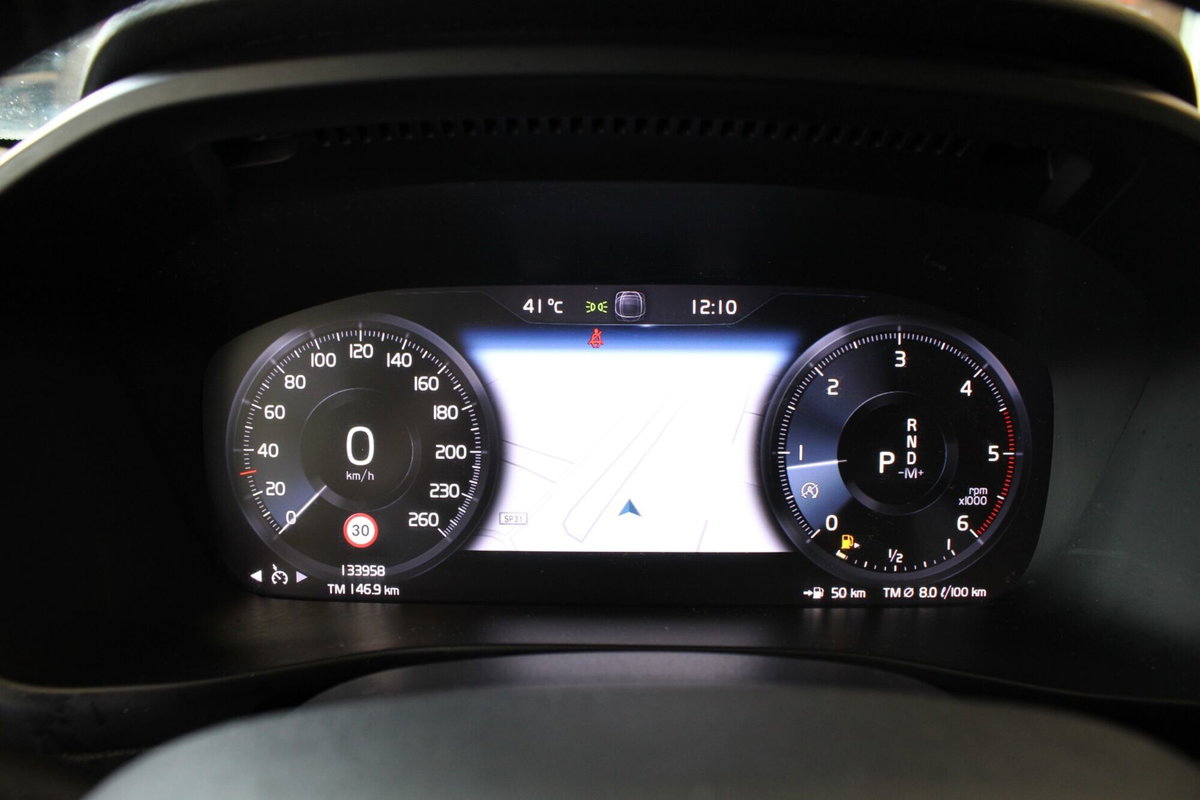 Volvo XC40 D3 Geartronic Inscription (9)
