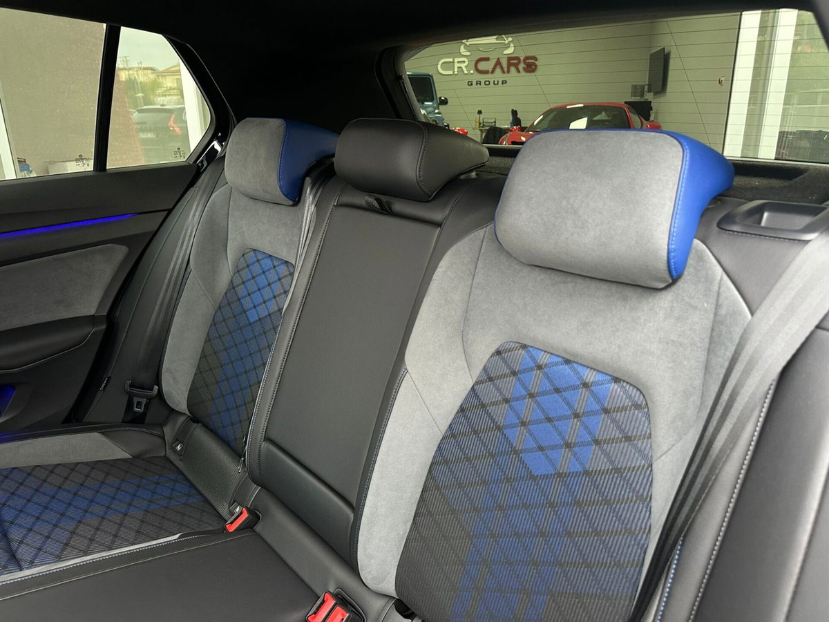 Volkswagen Golf 2.0 TSI R DSG 4Motion (11)
