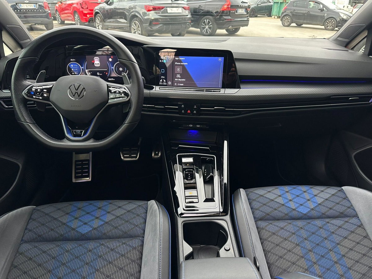 Volkswagen Golf 2.0 TSI R DSG 4Motion (9)