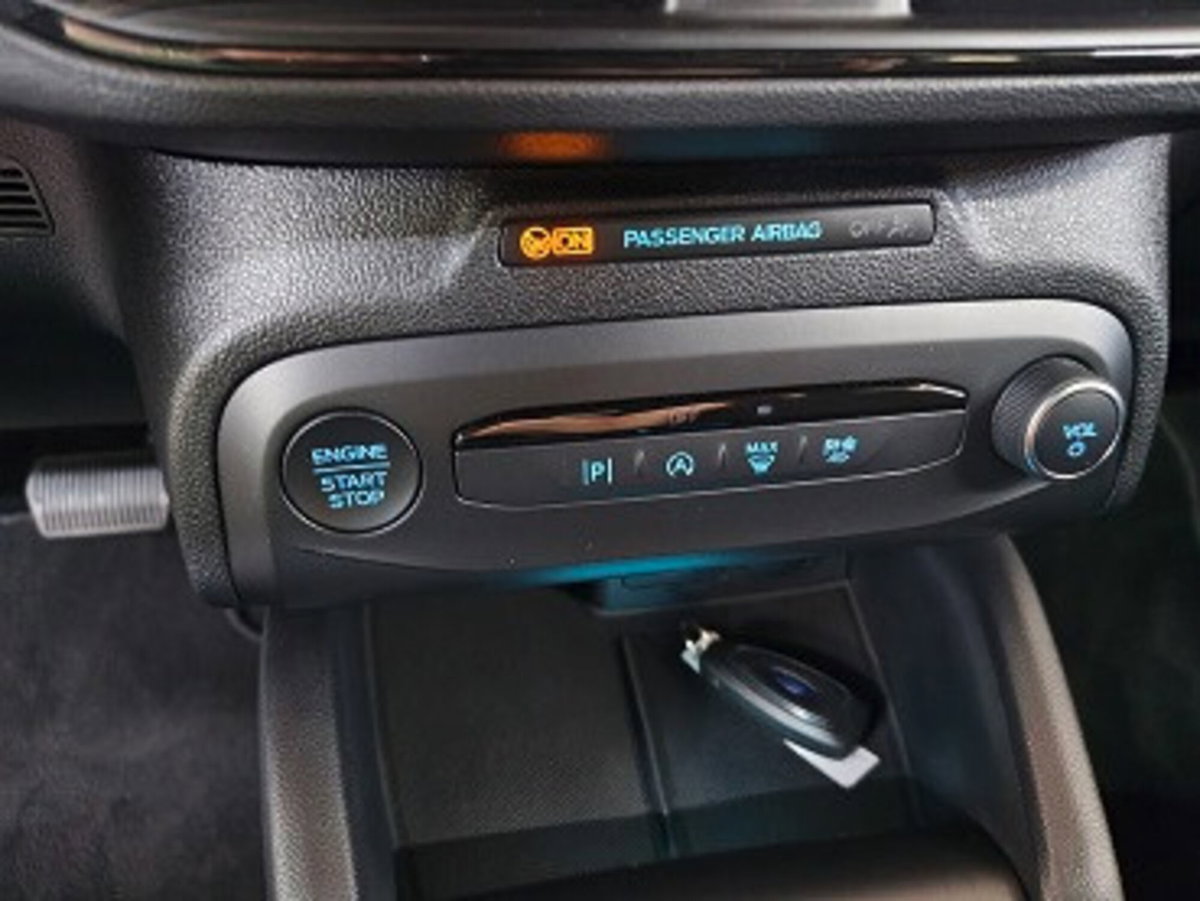 Ford Focus Station Wagon 1.5 EcoBlue 115 CV automatico SW ST-Line Design (18)