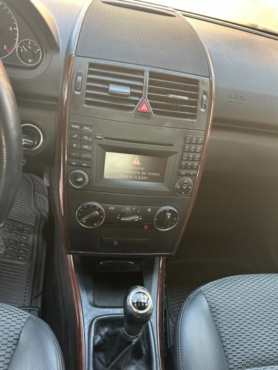 Mercedes-Benz Classe A 180 CDI Elegance (17)