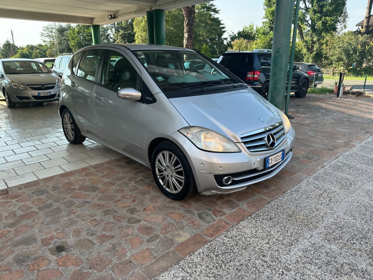 Mercedes-Benz Classe A 180 CDI Elegance (3)