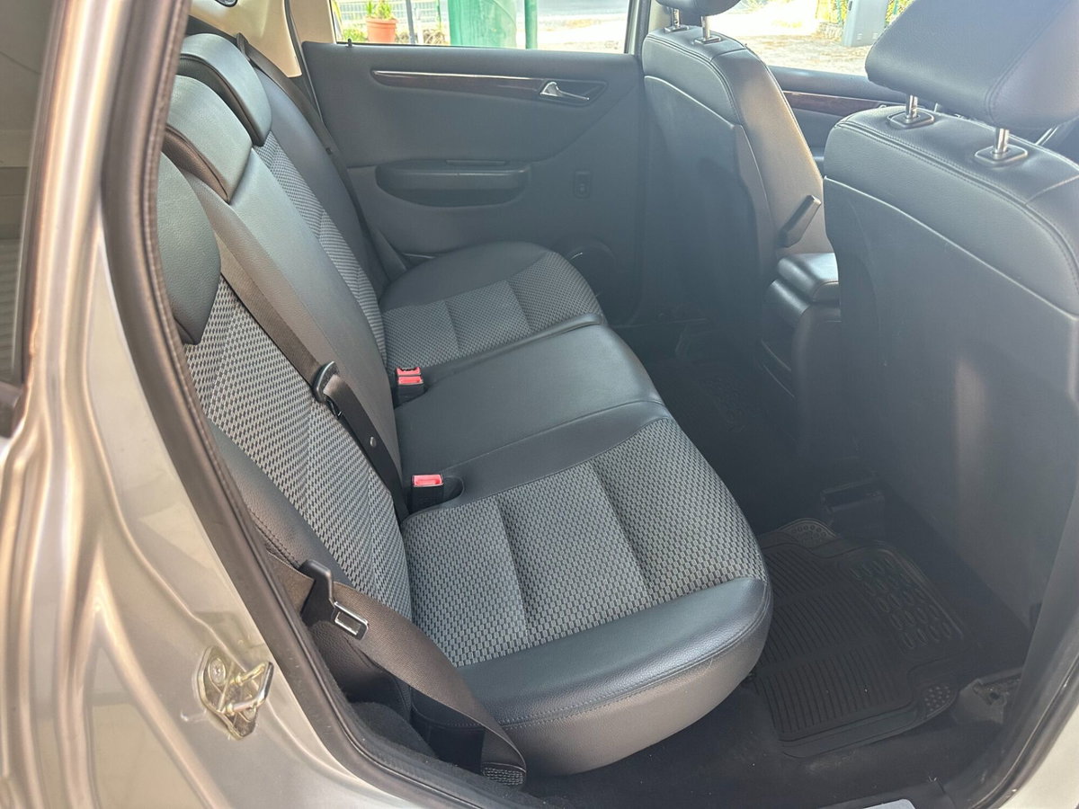 Mercedes-Benz Classe A 180 CDI Elegance (6)