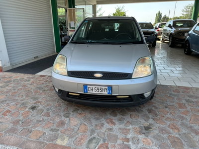 Ford Fiesta 1.2 16V 5p. Ambiente (2)