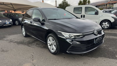 Volkswagen Golf 2.0 TDI DSG SCR Life usata