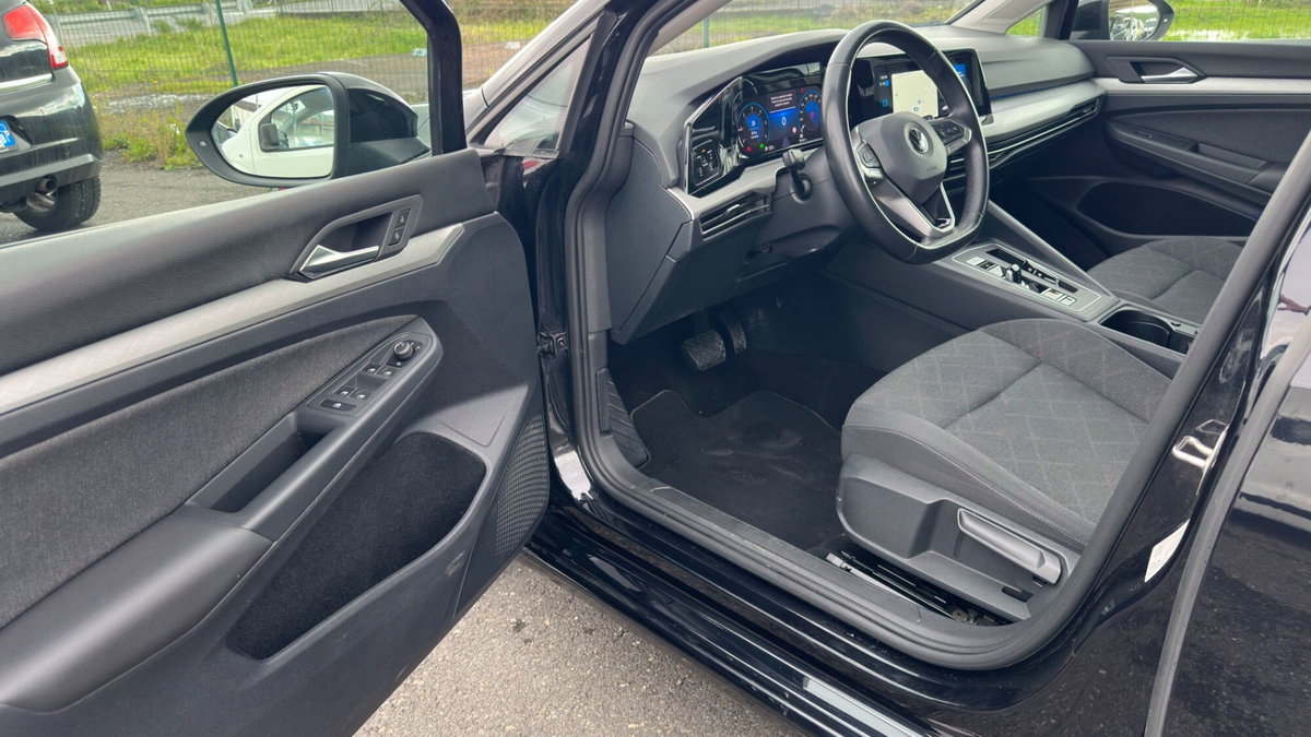 Volkswagen Golf 2.0 TDI DSG SCR Life (14)