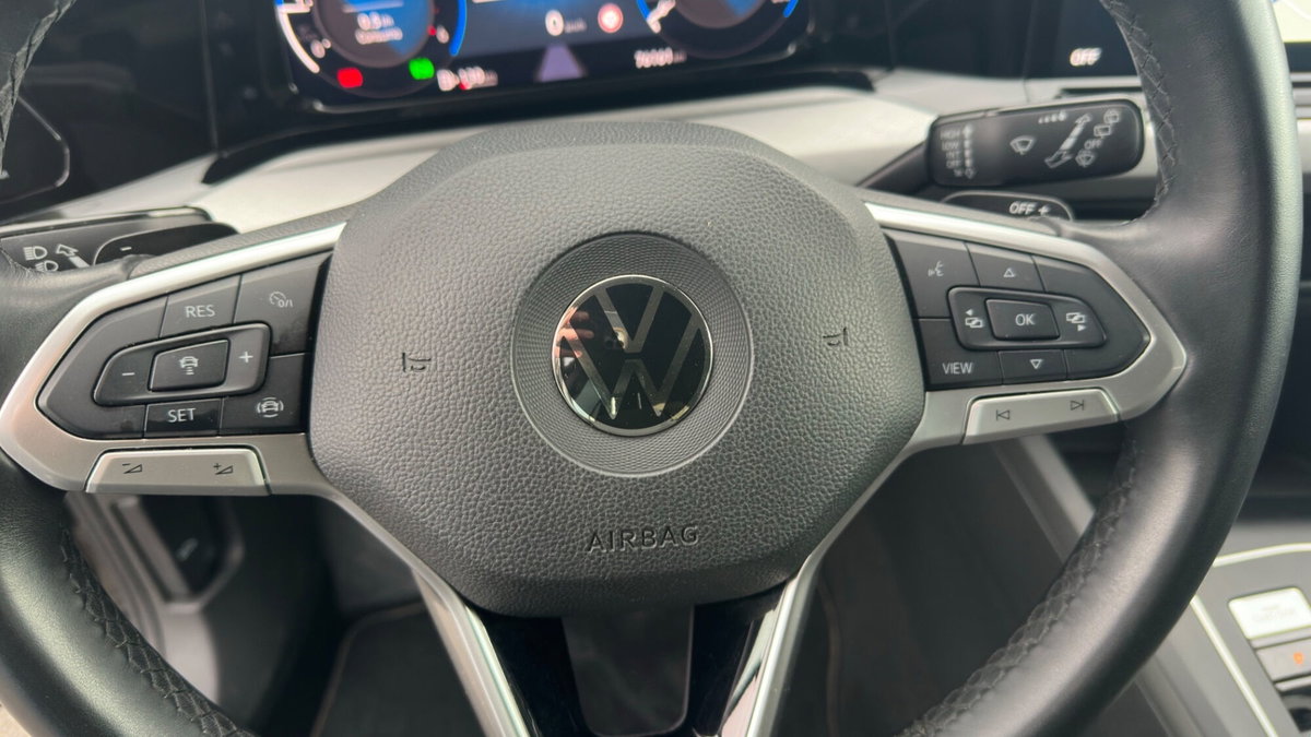 Volkswagen Golf 2.0 TDI DSG SCR Life (16)
