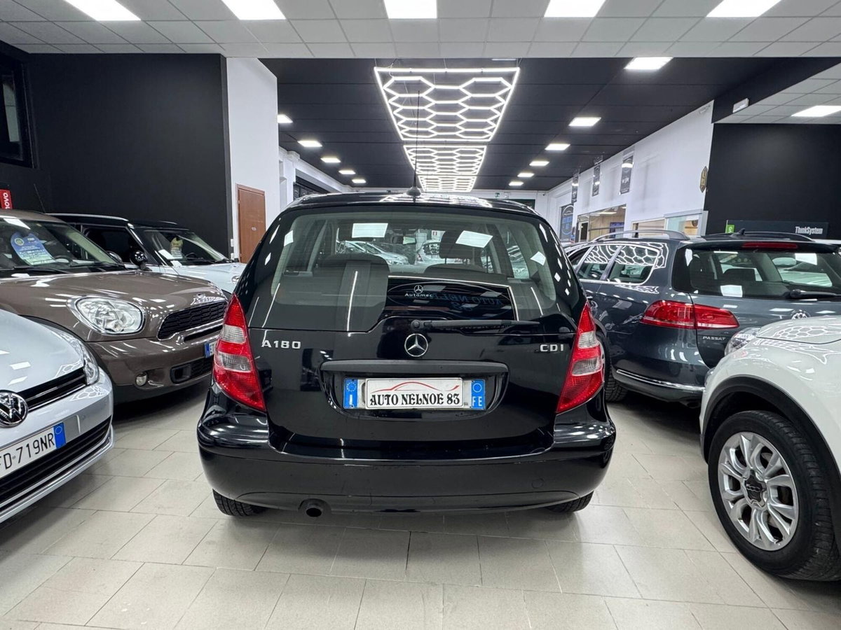 Mercedes-Benz Classe A 180 CDI Avantgarde (12)