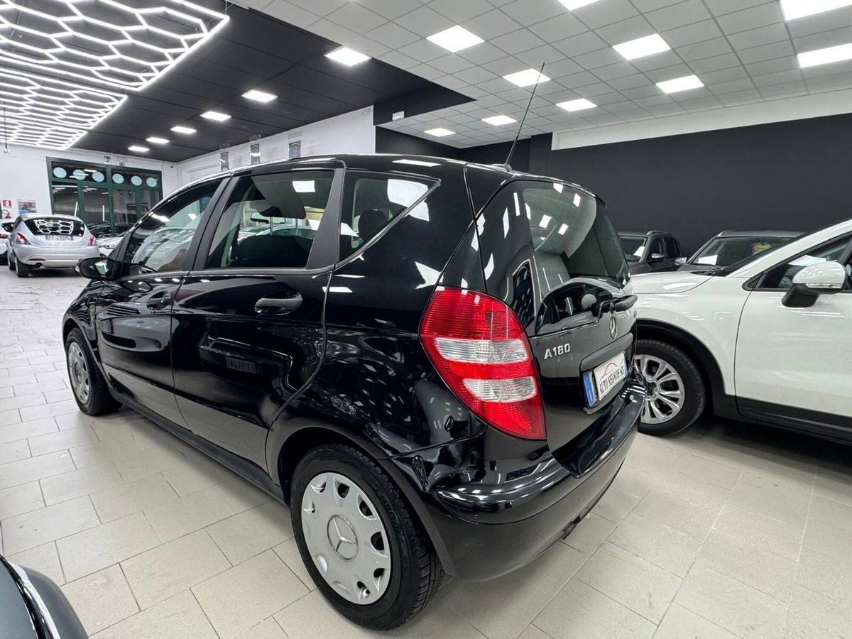 Mercedes-Benz Classe A 180 CDI Avantgarde (4)