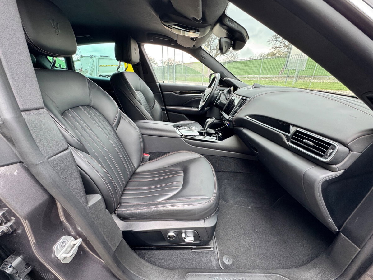 Maserati Levante Levante MHEV 330 CV AWD GT (11)