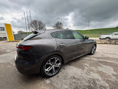 Maserati Levante Levante MHEV 330 CV AWD GT (7)
