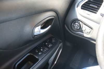 Jeep Renegade 1.6 Mjt DDCT 120 CV Limited (11)