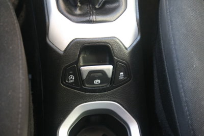 Jeep Renegade 1.6 Mjt DDCT 120 CV Limited (12)