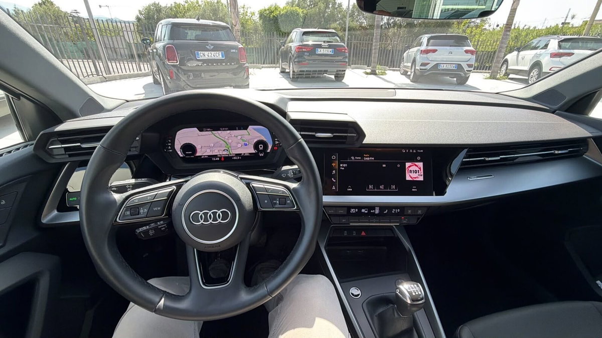 Audi Q2 Q2 30 TFSI Business (10)