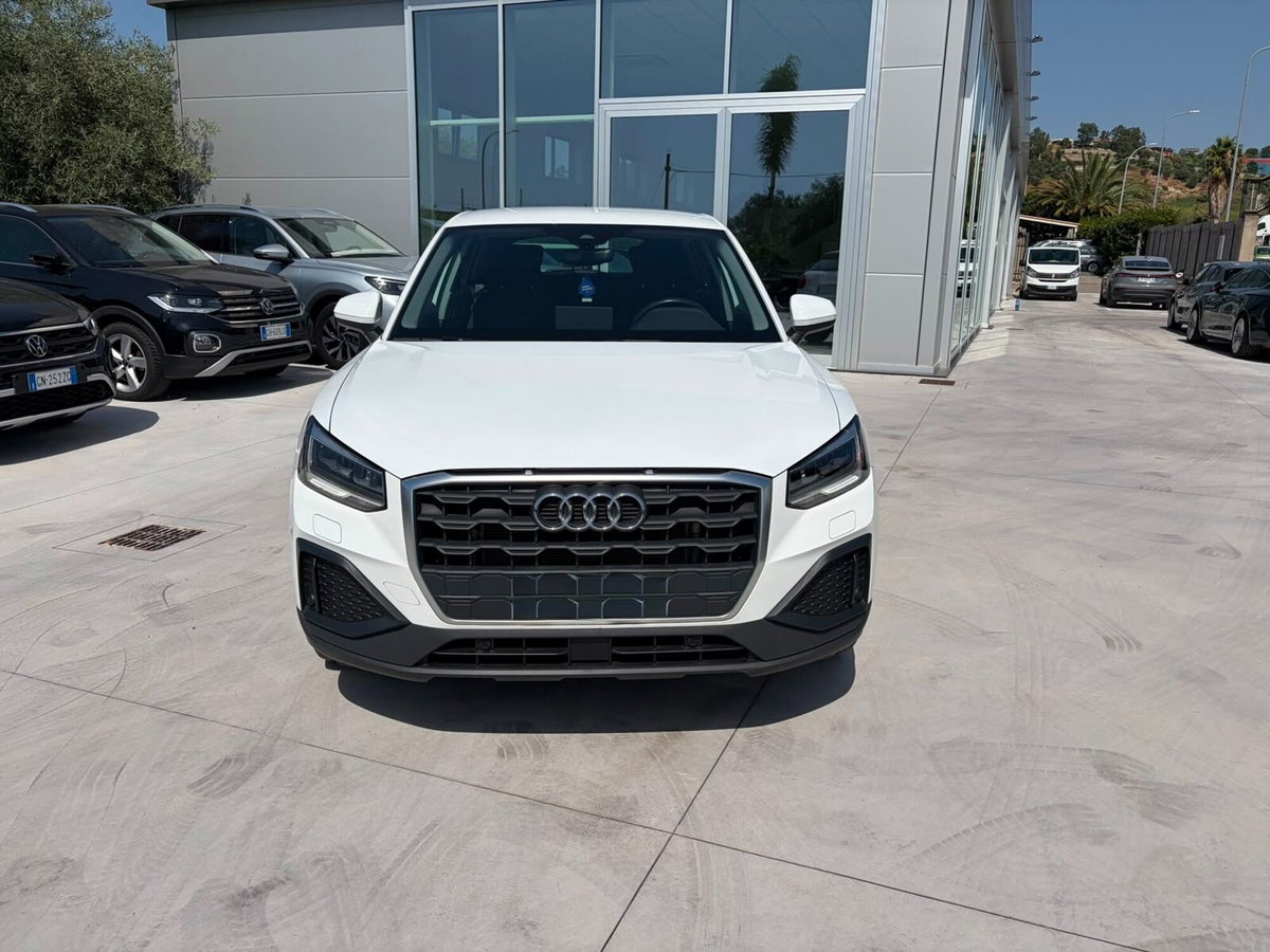 Audi Q2 Q2 30 TFSI Business (2)