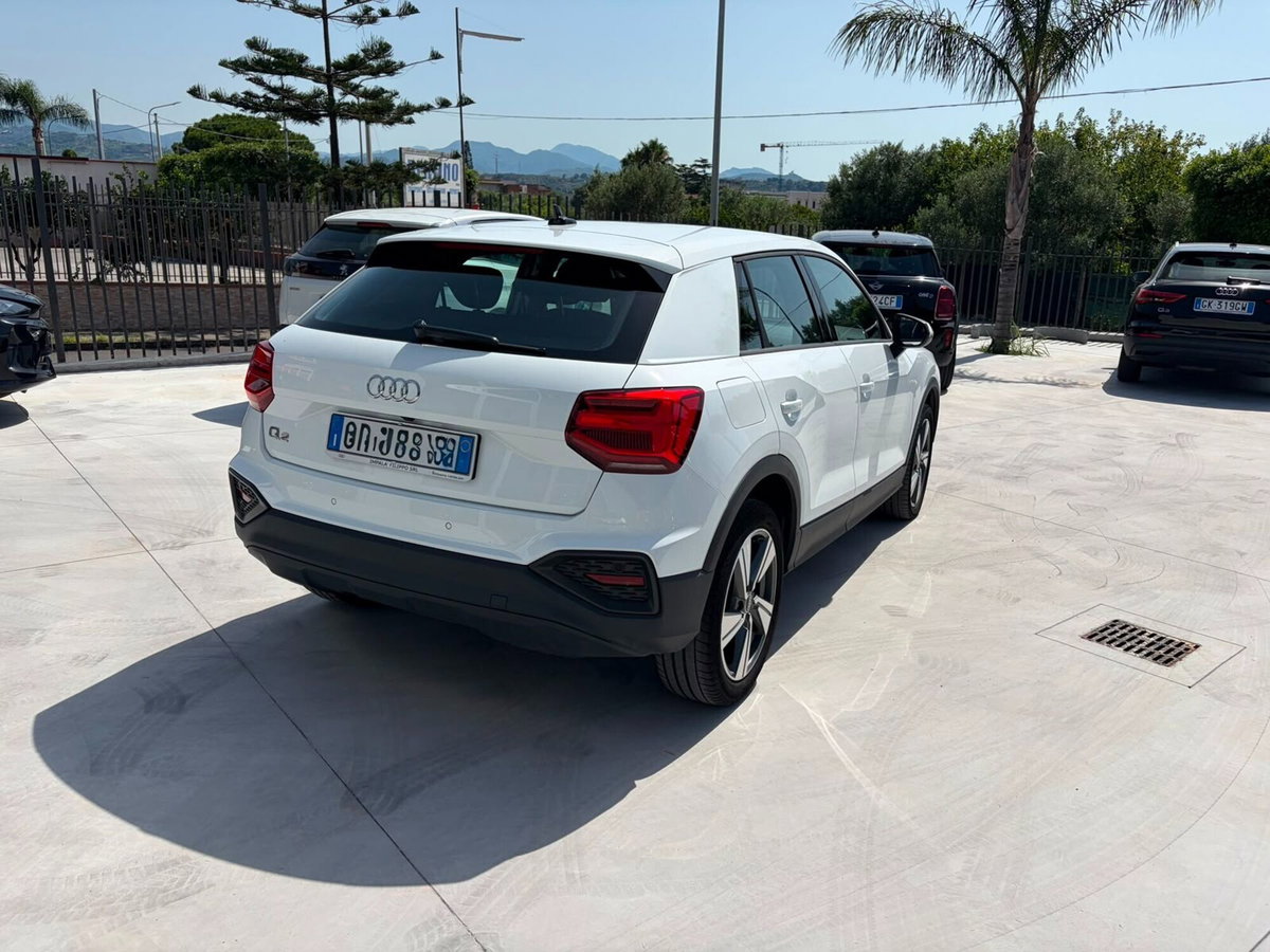 Audi Q2 Q2 30 TFSI Business (5)