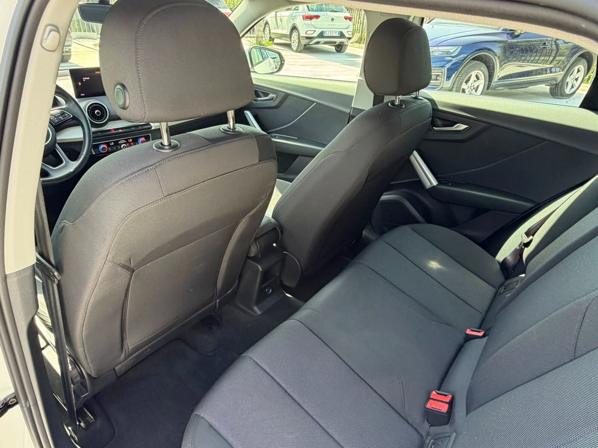 Audi Q2 Q2 30 TFSI Business (7)