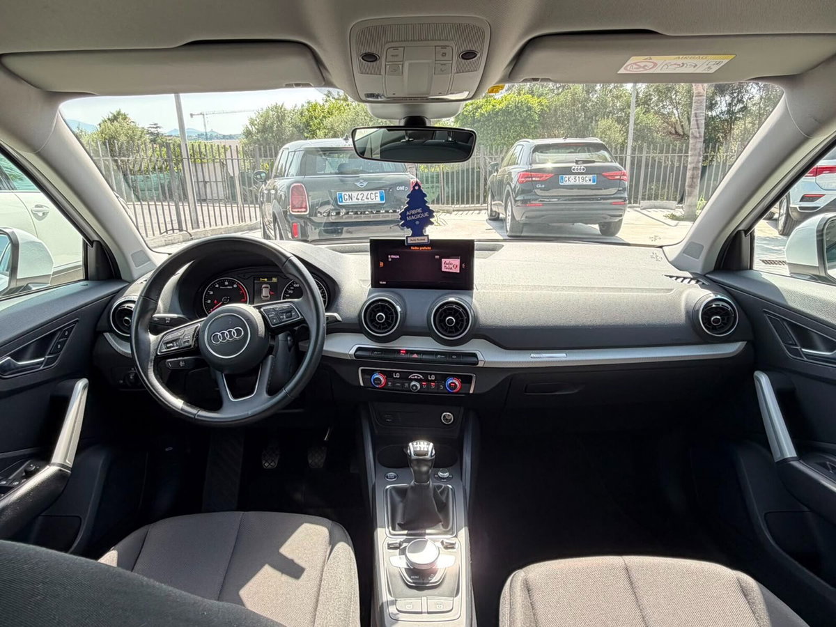 Audi Q2 Q2 30 TFSI Business (8)