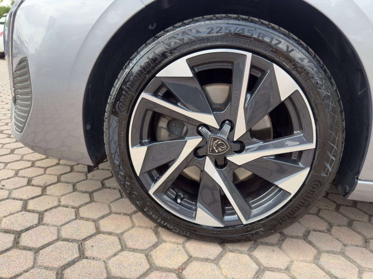 Peugeot 308 SW BlueHDi 130 S&S EAT8 Allure Pack (11)