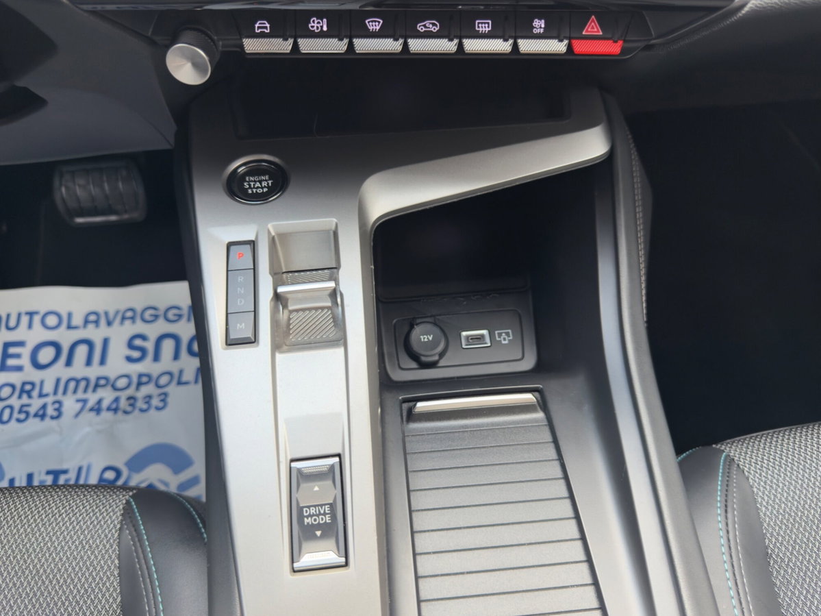 Peugeot 308 SW BlueHDi 130 S&S EAT8 Allure Pack (17)