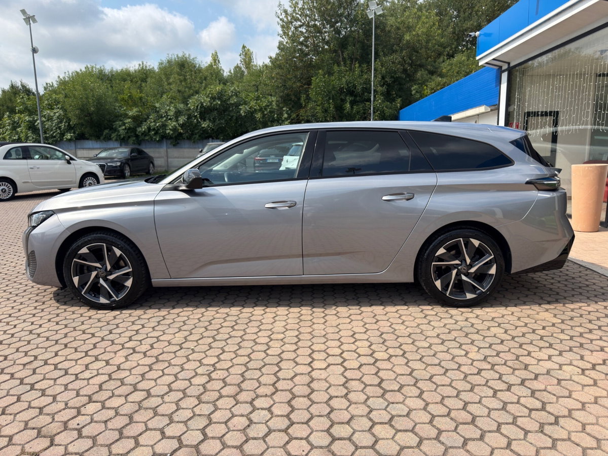 Peugeot 308 SW BlueHDi 130 S&S EAT8 Allure Pack (5)