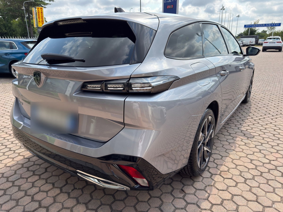 Peugeot 308 SW BlueHDi 130 S&S EAT8 Allure Pack (8)