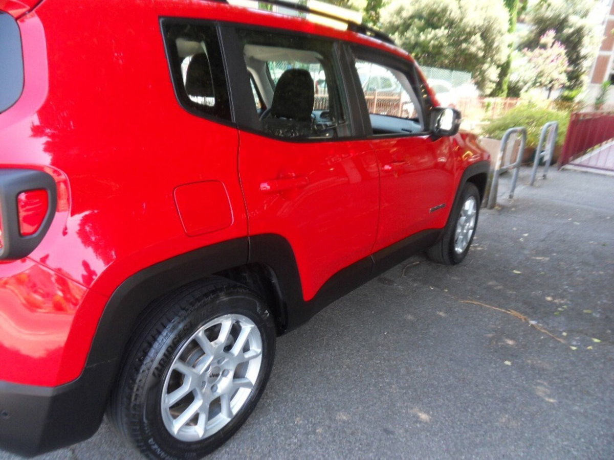 Jeep Renegade 1.3 T4 190CV PHEV 4xe AT6 Limited (14)