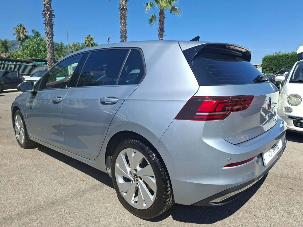 Volkswagen Golf 2.0 TDI 150 CV DSG SCR Style (5)