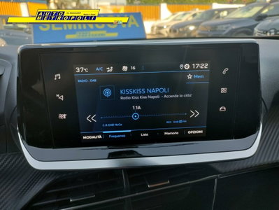 Peugeot 2008 PureTech 100 S&S Allure Pack (18)