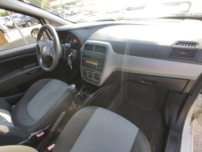 Fiat Grande Punto 1.3 MJT 75 CV 3 porte (11)
